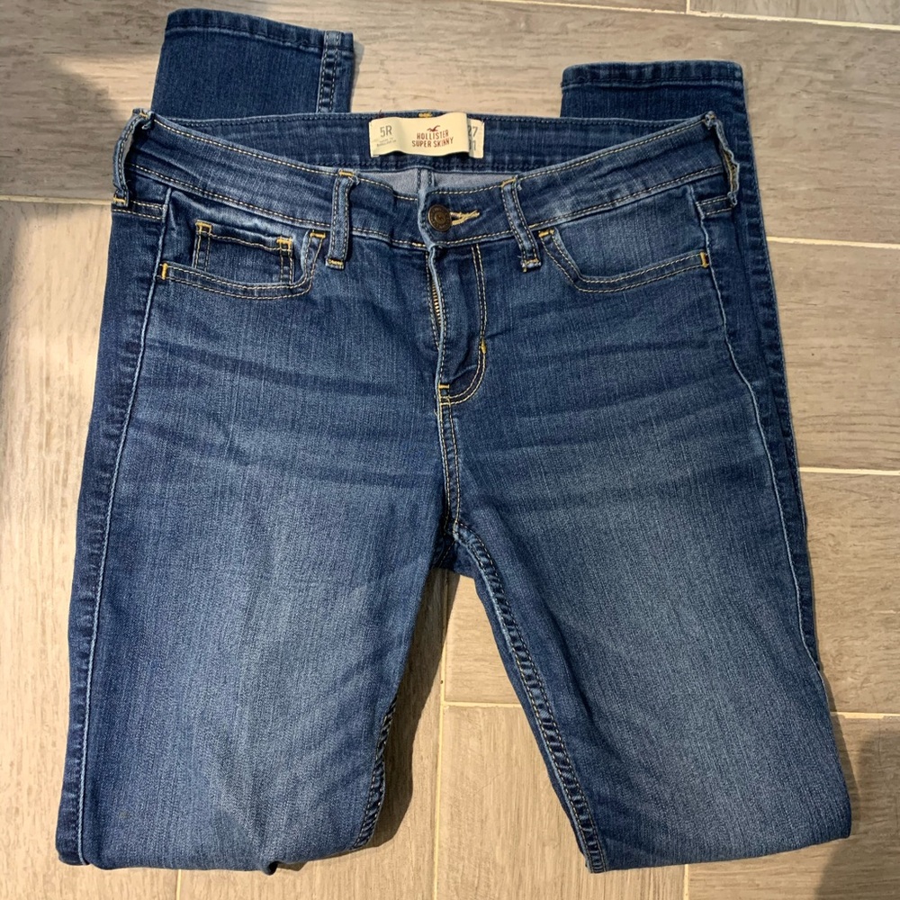 Hollister jeans